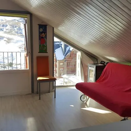 Atico Vistas A Pistas Ideal Familias