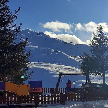Atico Vistas A Pistas Ideal Familias *