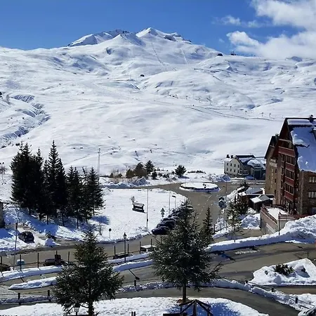 Atico Vistas A Pistas Ideal Familias