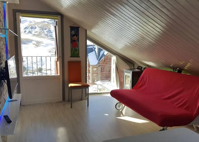 Atico Vistas A Pistas Ideal Familias